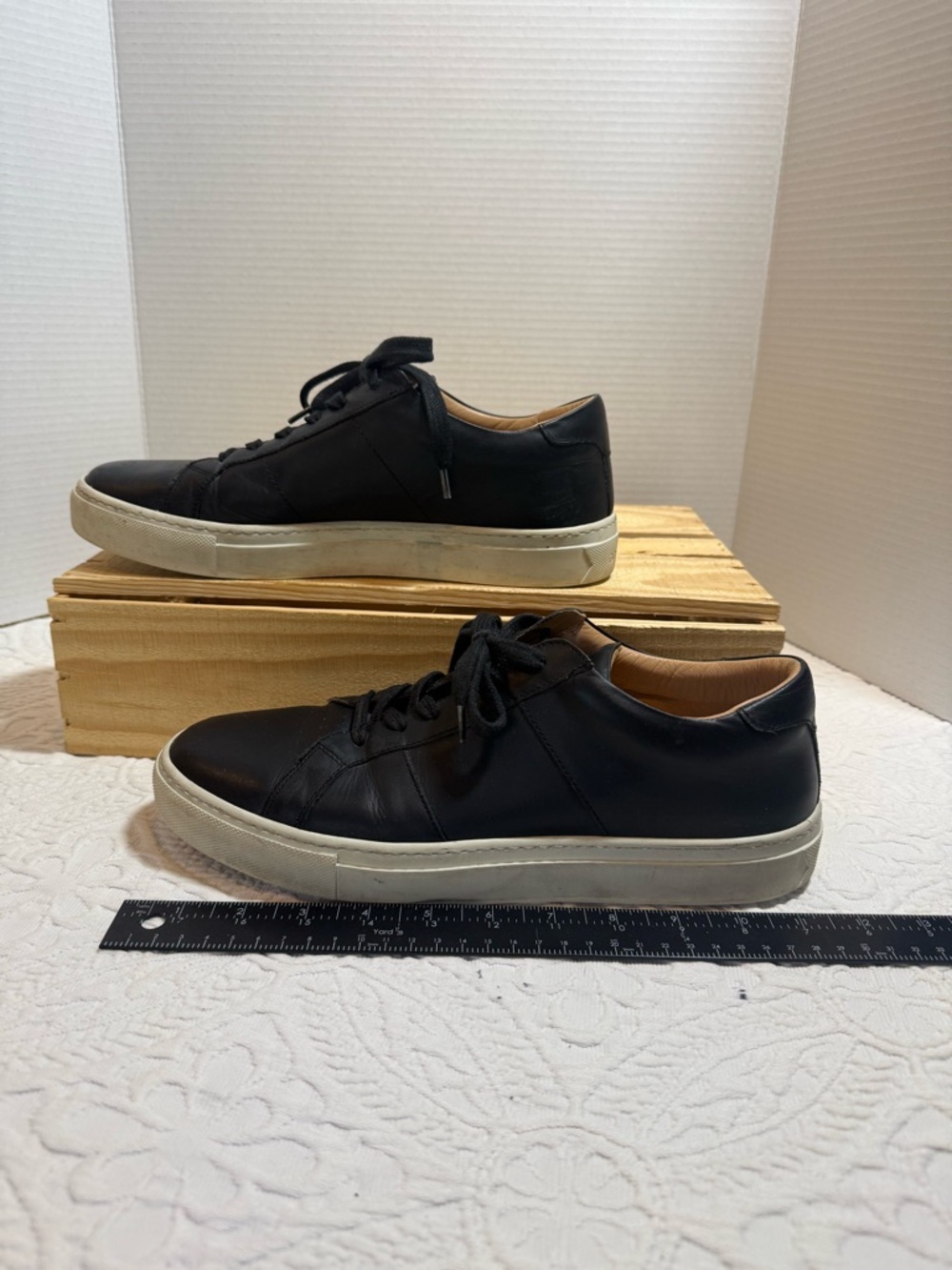 Greats Black Leather Sneakers Men’s 10.5 White Contrast Sole Streetwear Italy